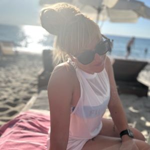 Meet your Posher, Marina